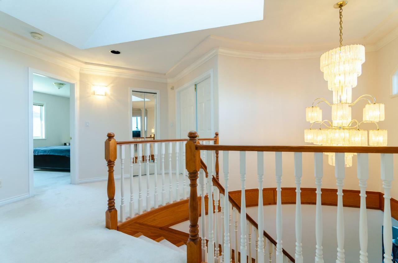 3 Private, Spacious, Bright Rooms In A Gorgeous House Нью-Вестмінстер Екстер'єр фото